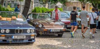 Первый ретро-фестиваль авто прошел в Царево