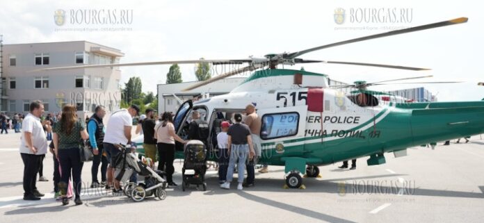 в Международный день защиты детей, дети в Софии осмотрели вертолеты пограничной полиции, служебных собак и спецтехнику