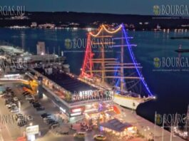 гигантский парусник «Mircea» пришвартовался в морском вокзале Варны