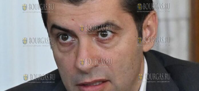 Кирил Петков