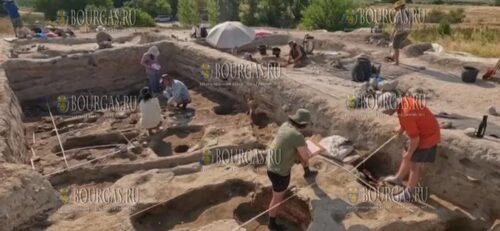 раскопки в городище Юнаците в Болгарии