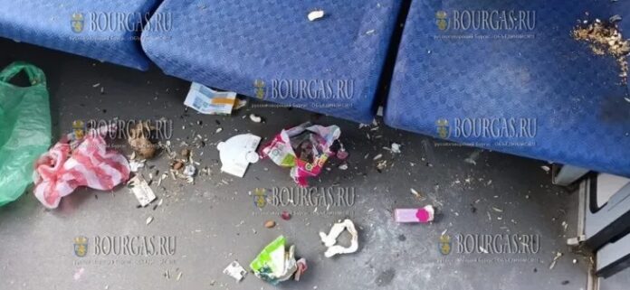 в купе болгарского поезда после поездки