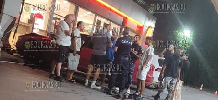 Автомобиль врезался в АЗС в Софии