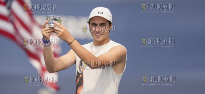 болгарский теннисист Иван Иванов победил на US Open