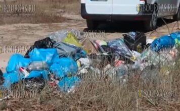 кемпиги завалили побережье Болгарии мусором