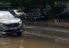 проливной дождь с градом затопил улицы Рудозема в Смолянской области Болгарии