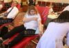 спикер парламента Болгарии на акции по сдаче крови
