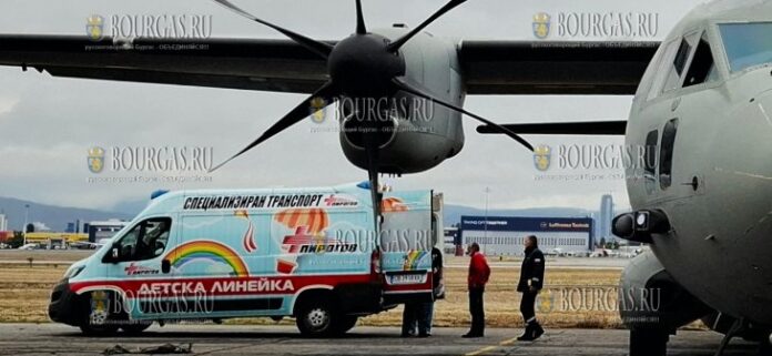экипаж самолета C-27J Spartan доставил ребенка на лечение из Болгарии в Германию