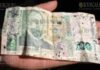 Местные жители в Царево ловят выплывающие из моря деньги