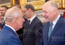 Премьер Болгарии побеседовал с королем Великобритании