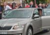 президента Болгарии катают на автомобиле его жены