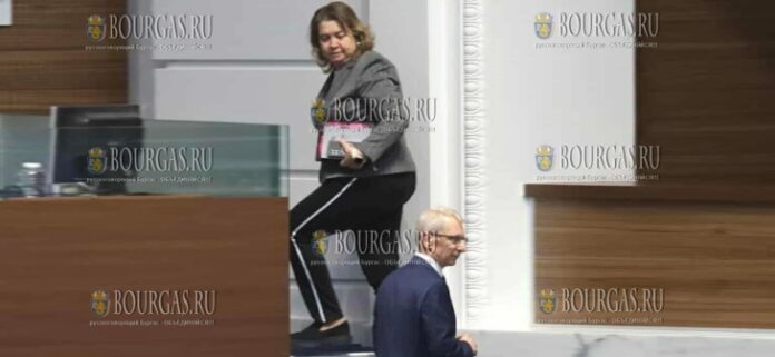 спикер парламента Болгарии - пошла на тренировку