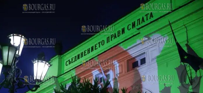 в День донорства и трансплантации многие здания в Болгарии окрасились зеленым цветом