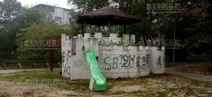 В Варне снесут детский аттракцион Замок